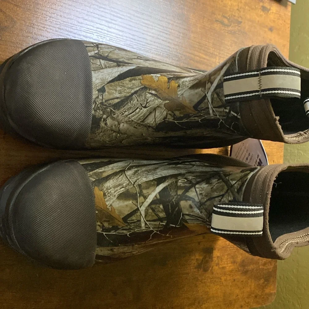Hisea Waterproof Camo Boots size 7 men’s women’s 9 - Picture 2 of 9